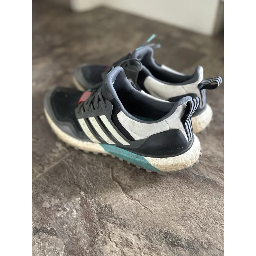 HTF Size 9 - adidas UltraBoost All Terrain Black Hi-Res Aqua‎